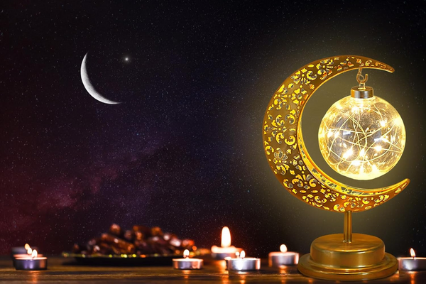 Nuraya- Crescent Moon Table Lamp